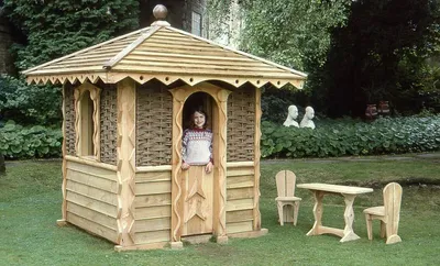 Woodlander Pavilion, Matthew Burt