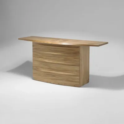 Elm Dresser, Matthew Burt