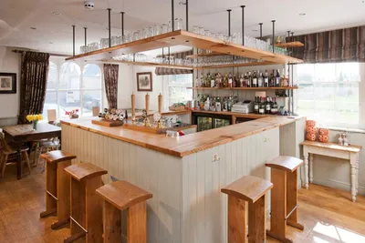 Prince Leopold Inn, Matthew Burt