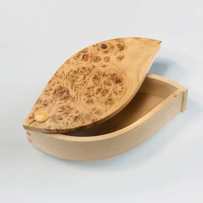 Leaf Box in Pippy elm & ash, Matthew Burt